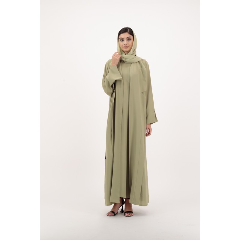 Pleated abaya