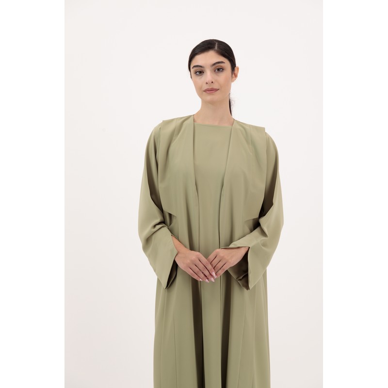 Pleated abaya