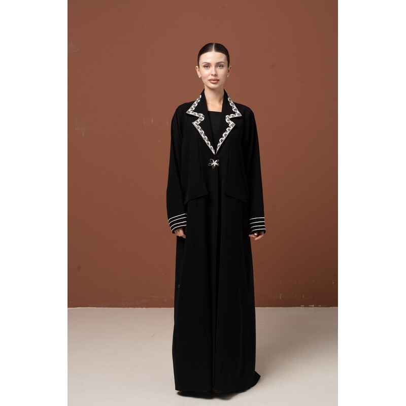 Black collar embellished abaya